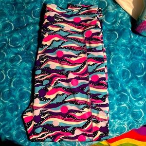 BNWT 4XL POPFIT WORKOUT LEGGINGS! Pink purple and turquoise!! Cell phone pocket!